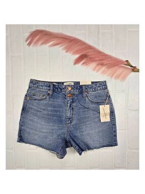 Universal Thread Vintage Midi Cut-Off Jean's  Size 8